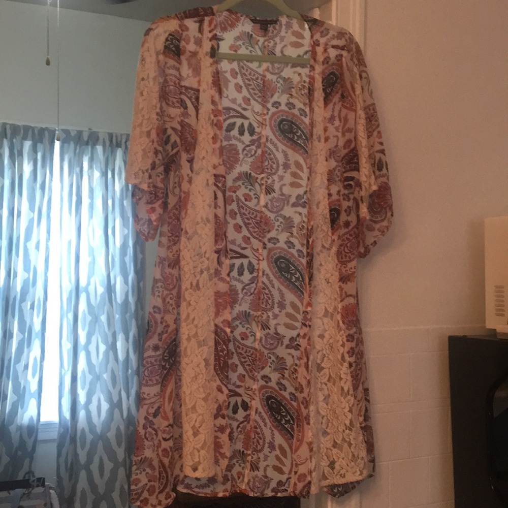 NEVER WORN American Eagle Kimono